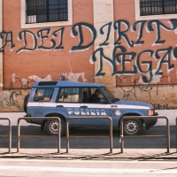 casa - casa dei diritti negati - 01 - sgombero