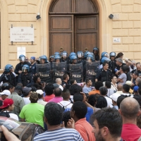 img_5830-contro-sfratti-e-sgomberi-lepanto-tribunale