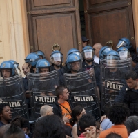 img_5849-contro-sfratti-e-sgomberi-lepanto-tribunale